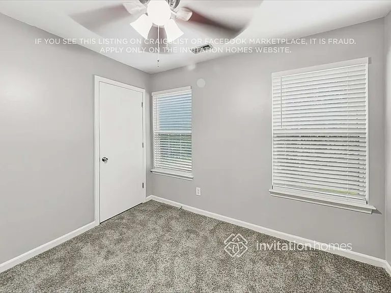 410 Queens Dr SW — Photo 15