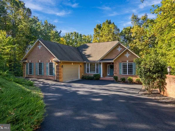 110 Hunt Ln, Fredericksburg, VA 22401