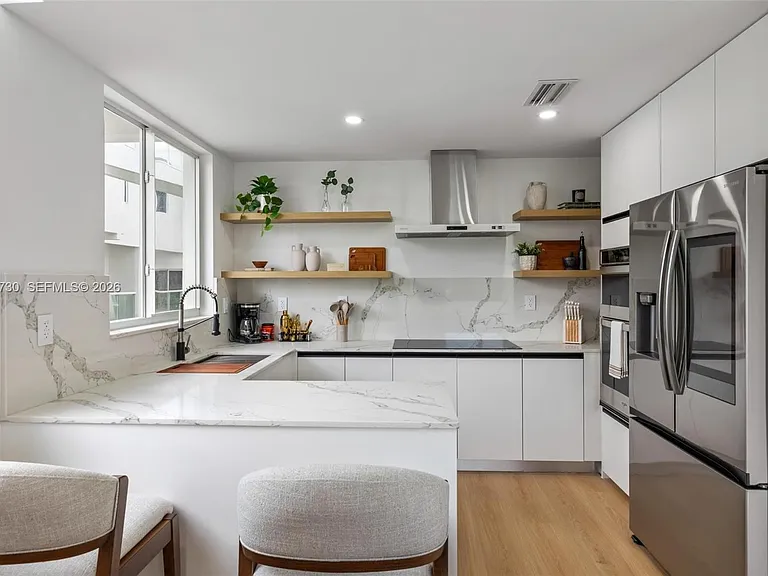 1975 Calais Dr #6 — Photo 11