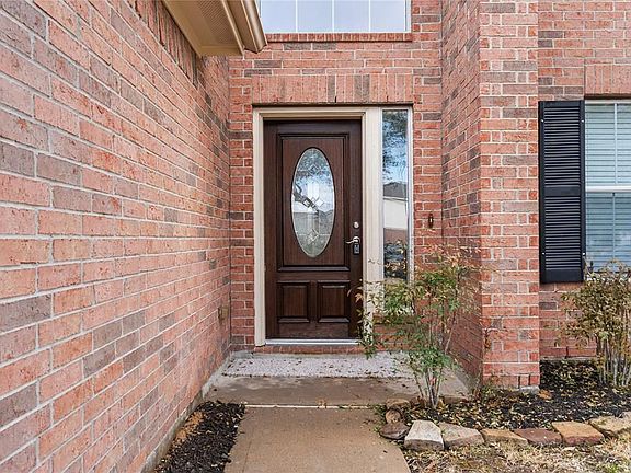 5th image of 16403 Great Oaks Hollow Dr