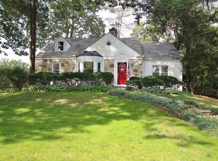 9 Maplewood Rd, Hartsdale, NY 10530