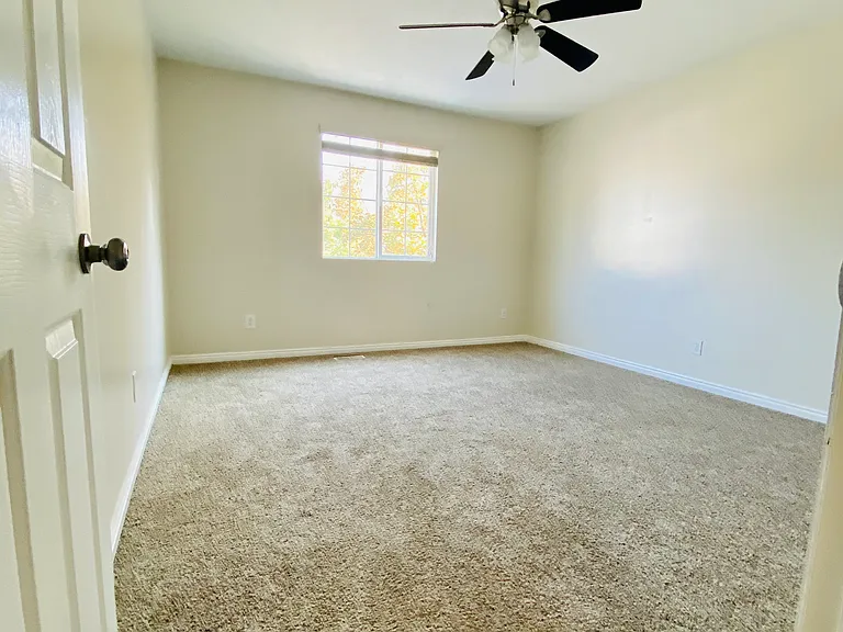 428 E Park Oak Pl — Photo 5