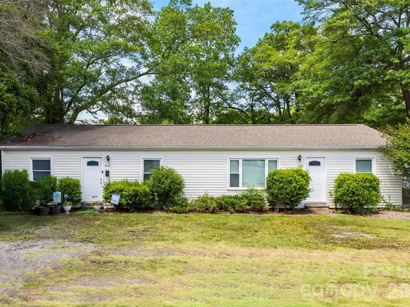 414 E Wilkins St, Dallas, NC 28034