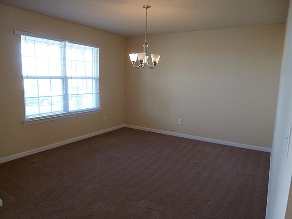 3rd image of 1103 Opal Ct