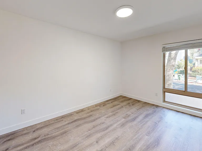 2520 College Avenue — Photo 36