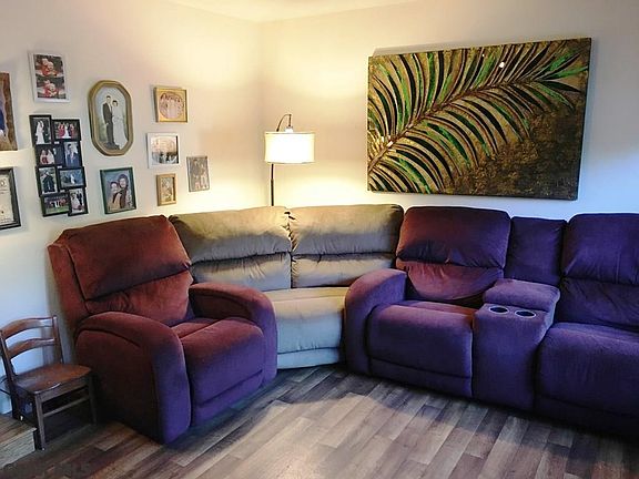 3rd image of 328 Ghaner Dr