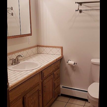 5th image of 1044 S Shore Dr