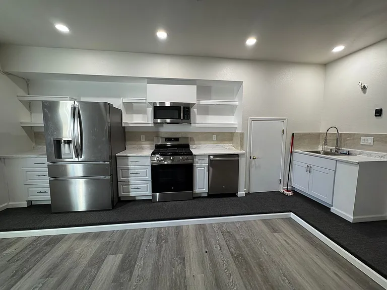 37815 Fernwood Ct — Photo 13