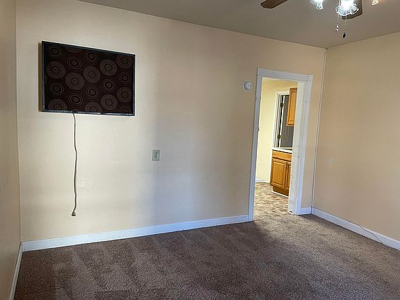 5th image of 511 E 7th Ave