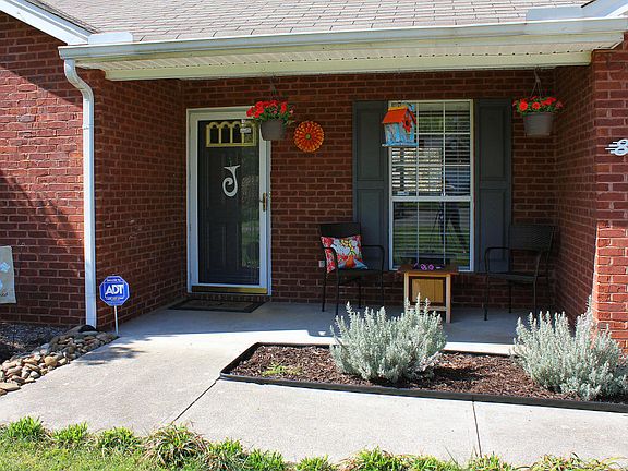 2nd image of 8430 Lesley Marie Ln