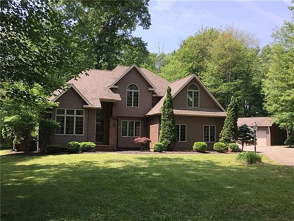 2nd image of 238 Woodland Dr