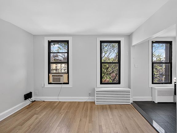 5th image of 351 Smith St Floor 3