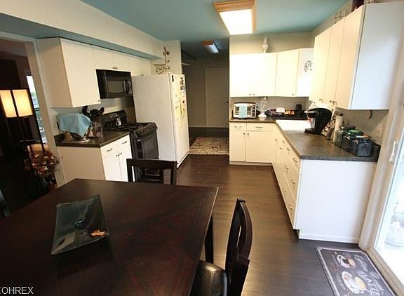 5th image of 1567 Easton Ave