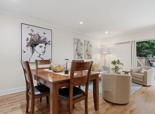 2329 Mountain Hwy, North Vancouver, BC V7J 2N2