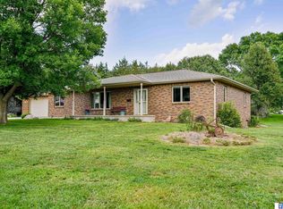 802 Russell Cir, Firth, NE 68358