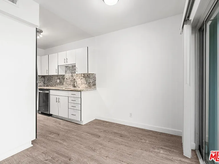 7712 Paseo Del Rey #4 — Photo 8