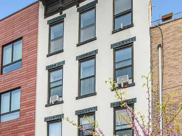 293 Tompkins Avenue image 1 of 16