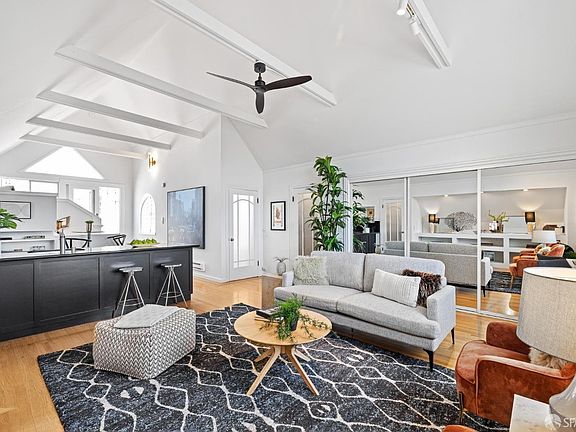 3rd image of 1649 Greenwich St #1649