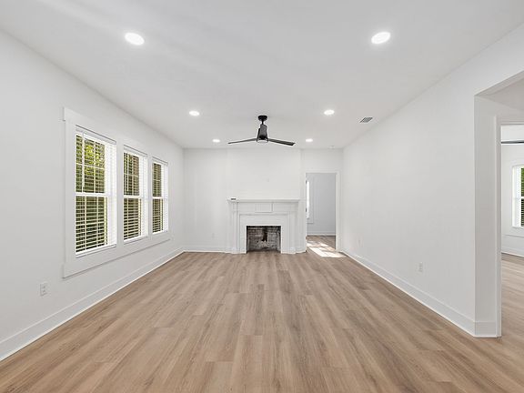 3rd image of 2039 NW 3rd Ave
