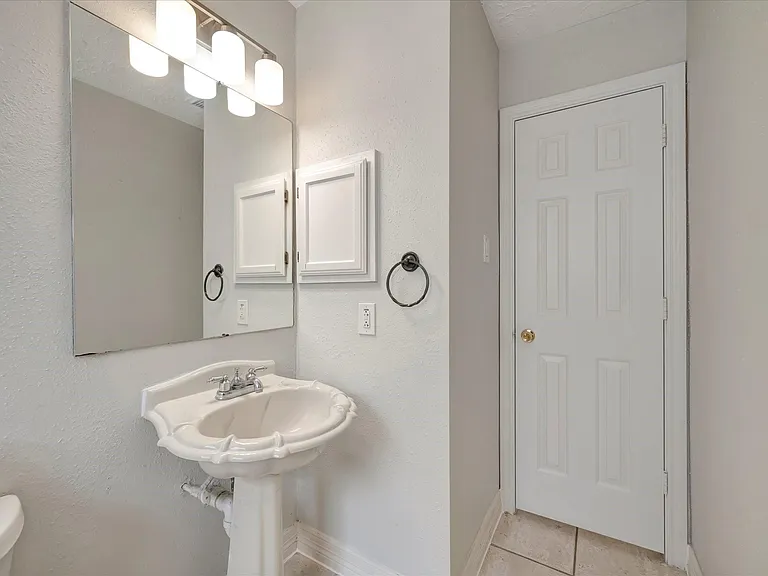 2505 Ironclad Dr — Photo 22