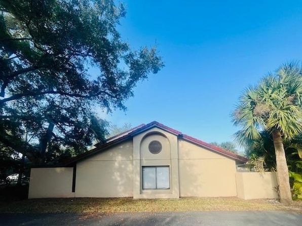426 Club Dr, Winter Springs, FL 32708