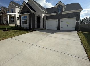 705 Delta Cir, Mtjuliet, TN 37122