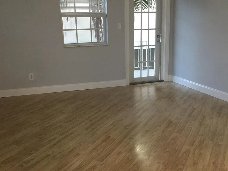 825 Euclid Ave — Photo 10