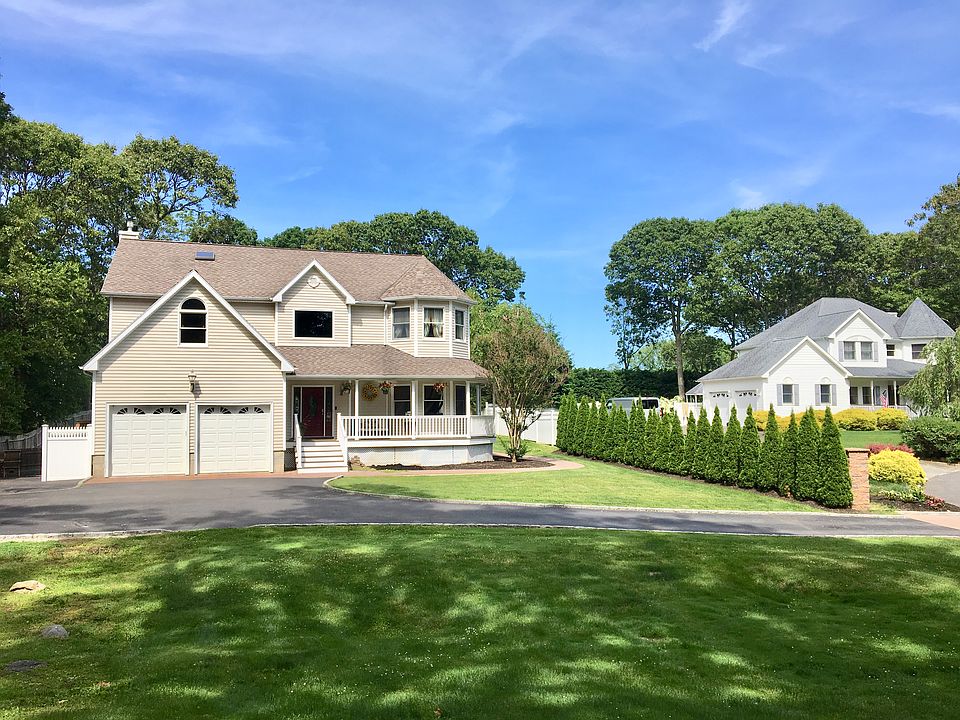 1st image of 38 Wildflower Dr