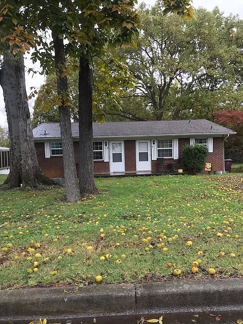 2 bed, 1.0 bath, 900 sqft, $1,500 — Photo 1