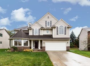 5757 Cedar Ridge Dr, Ann Arbor, MI 48103