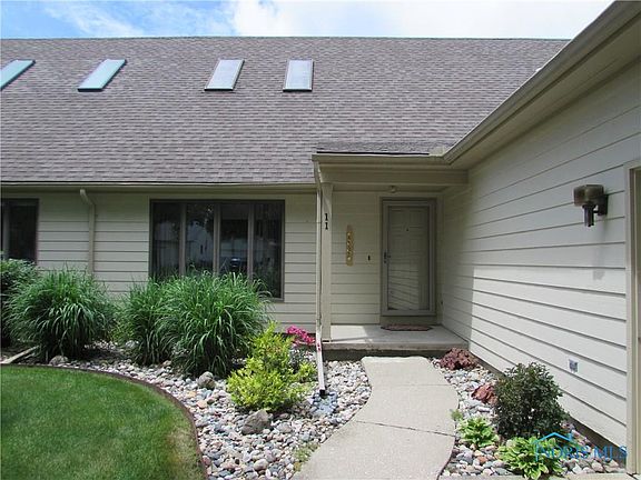 3rd image of 11 Gatewood Dr