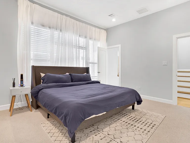 3310 Pease St — Photo 21