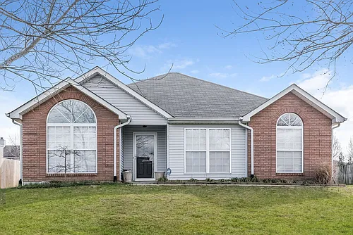 2204 Joann Dr Photo 1