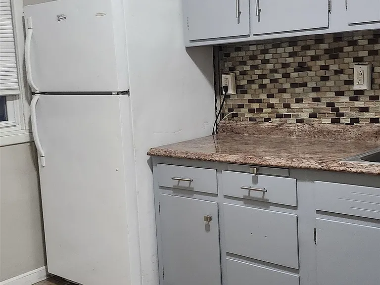 14 Newark Bay Ct — Photo 4