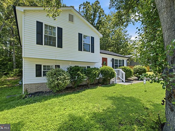 3rd image of 10505 Cobblestone Dr