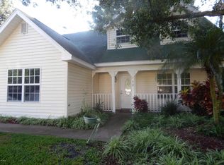 758 Lime Ave NW, Palm Bay, FL 32907