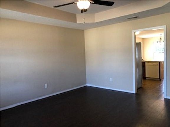 2nd image of 1892 Green Meadow Dr