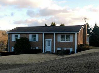 624 Harmony Baptist Rd, New Castle, PA 16101