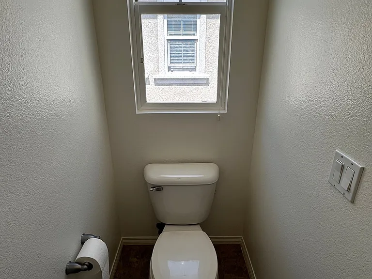 715 Nile River Dr — Photo 36