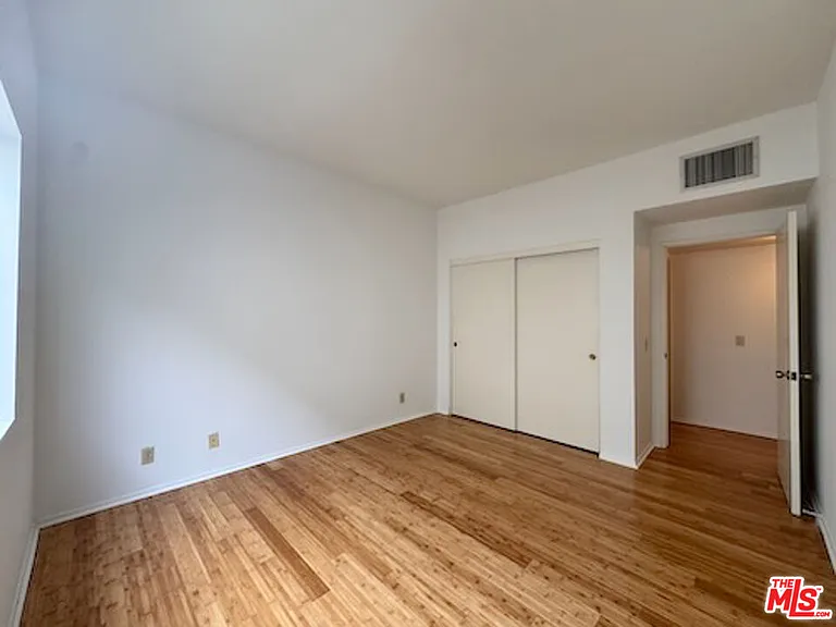 1655 Selby Ave #102 — Photo 20