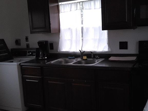 kitchen, washer is not included