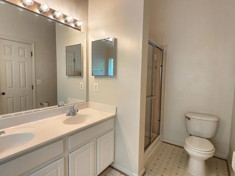 7719 Sullivan Cir — Photo 17