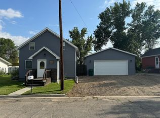 1024 11th Ave, Langdon, ND 58249