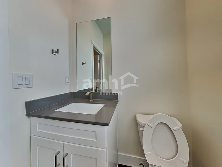 1067 Jillian Ave — Photo 6