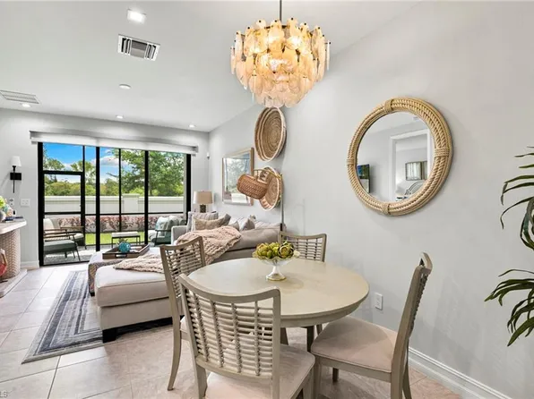 7490 Rockefeller DR, NAPLES, FL 34119