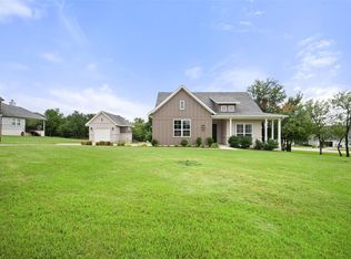 127 Buteo St, Cedar Creek, TX 78612