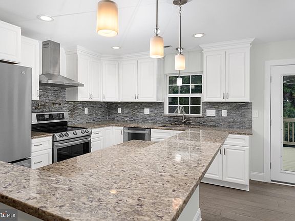 2nd image of 20 Hoyle Ln