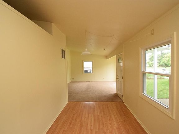 3rd image of 1509 Valparaiso St