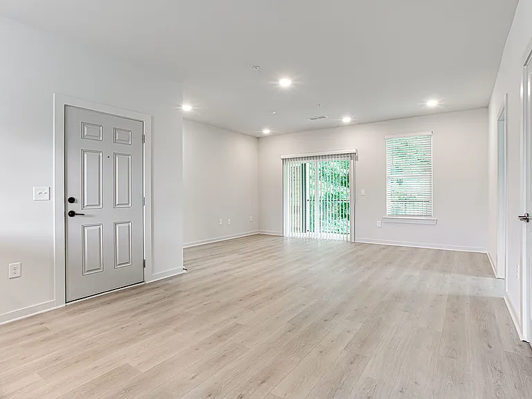 Wisteria Ridge — Photo 28