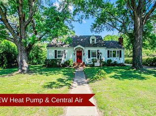 8272 Wonderland Ln, Mechanicsville, VA 23111